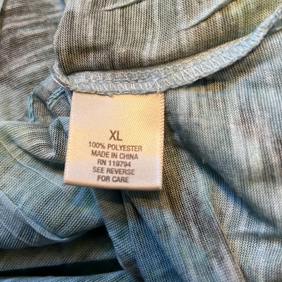 Woman’s Dress Barn green and blue top, Size XL - Picture 5 of 6